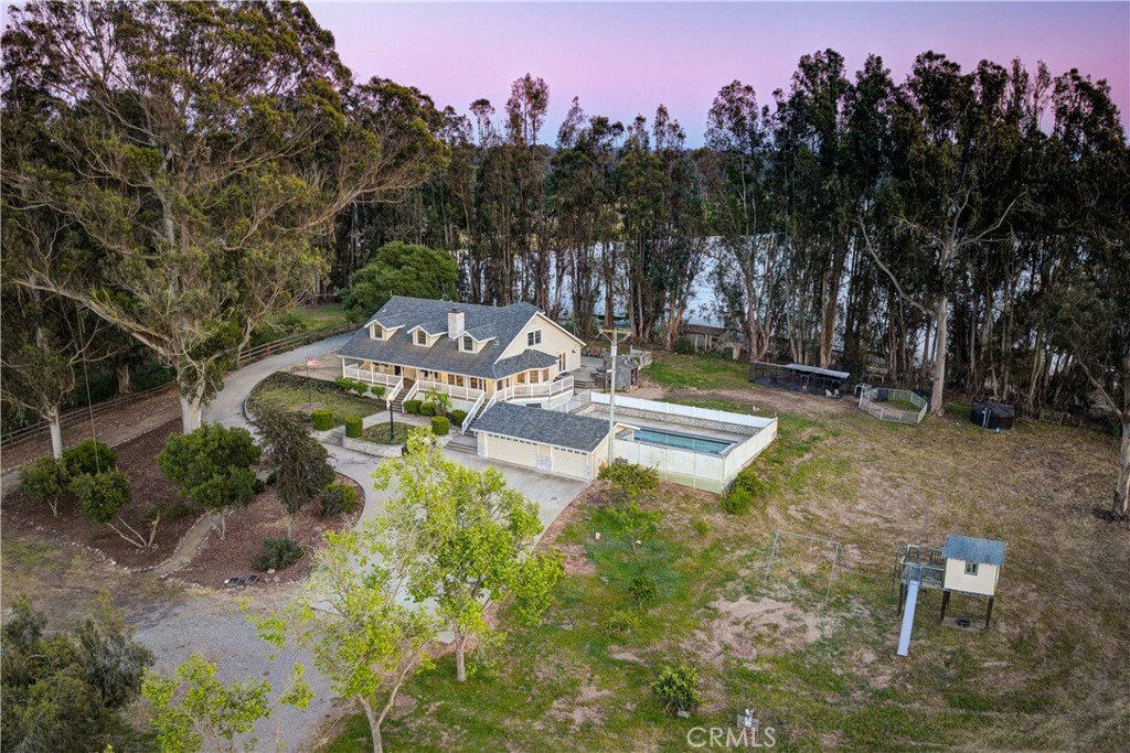 Property Photo:  1473 Willow Road  CA 93444 