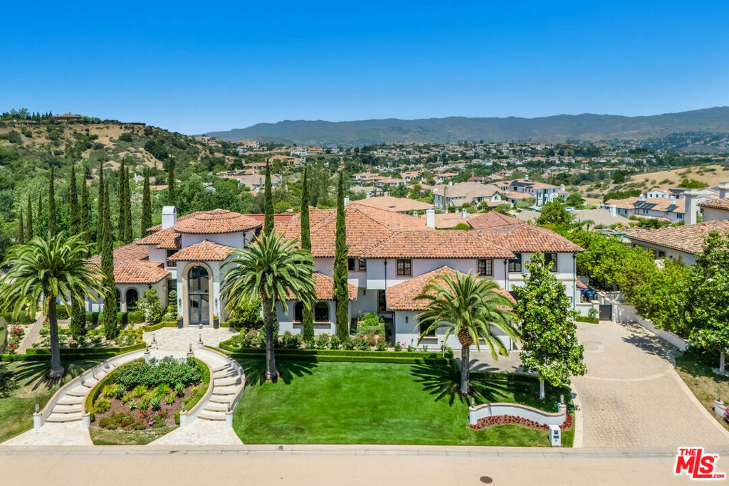 25201 Prado Del Misterio  Calabasas CA 91302 photo