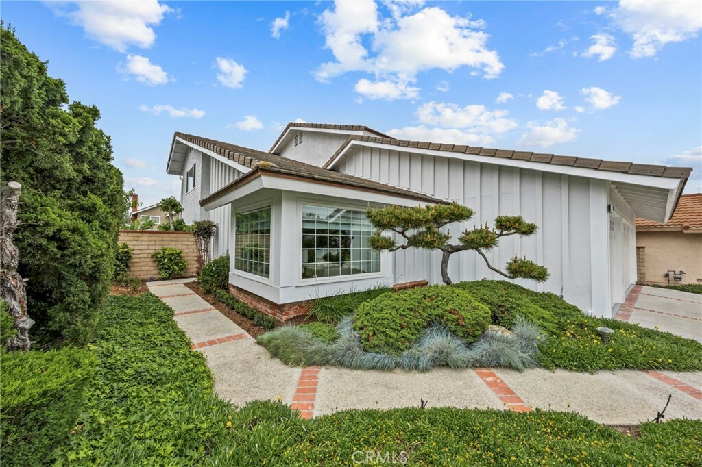 Property Photo: 8 Saratoga CA 92620