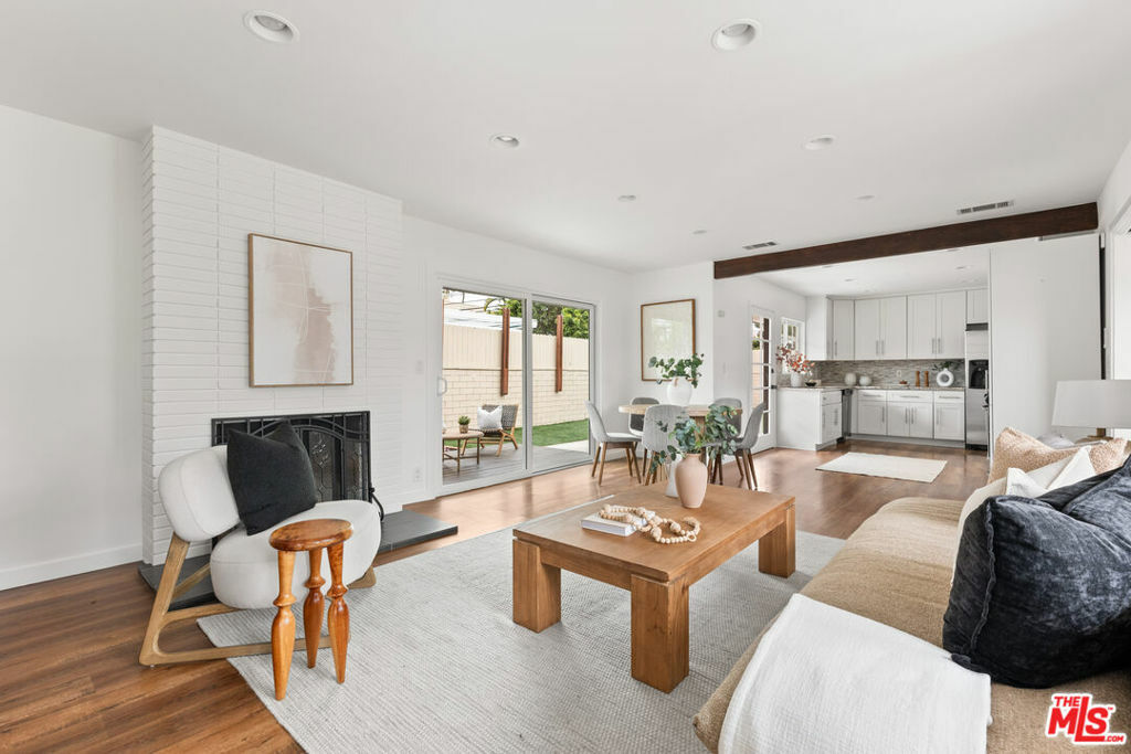 Property Photo: 8500 Hastings Avenue CA 90045