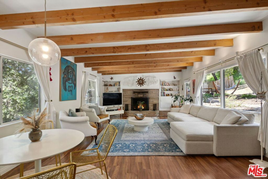 1256 N Topanga Canyon Boulevard  Topanga CA 90290 photo