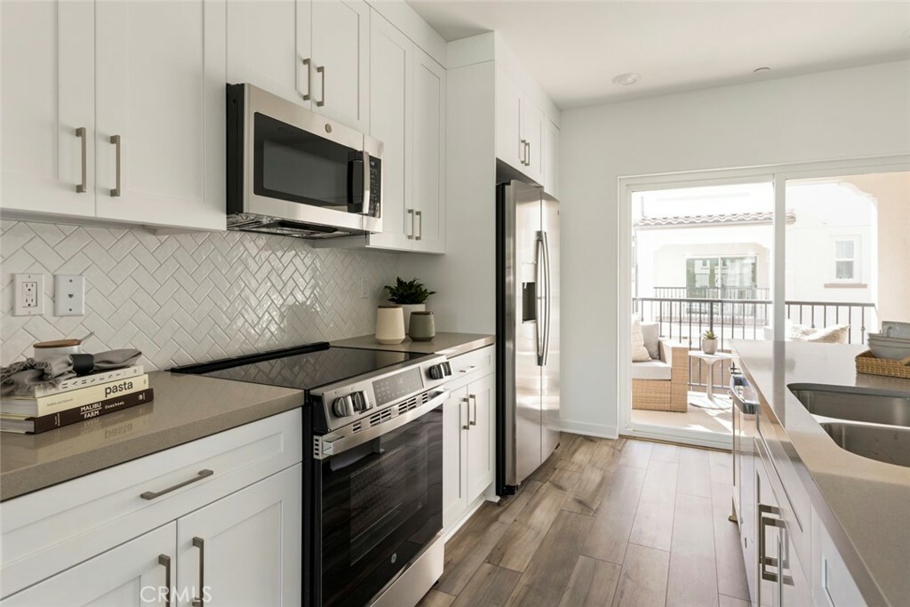 Property Photo:  15216 Janine Drive 7  CA 90605 
