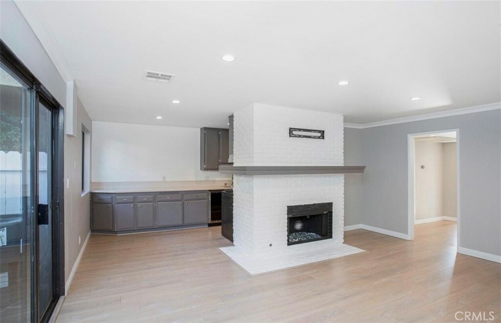 Property Photo: 8641 Glenoaks Boulevard 107 CA 91352