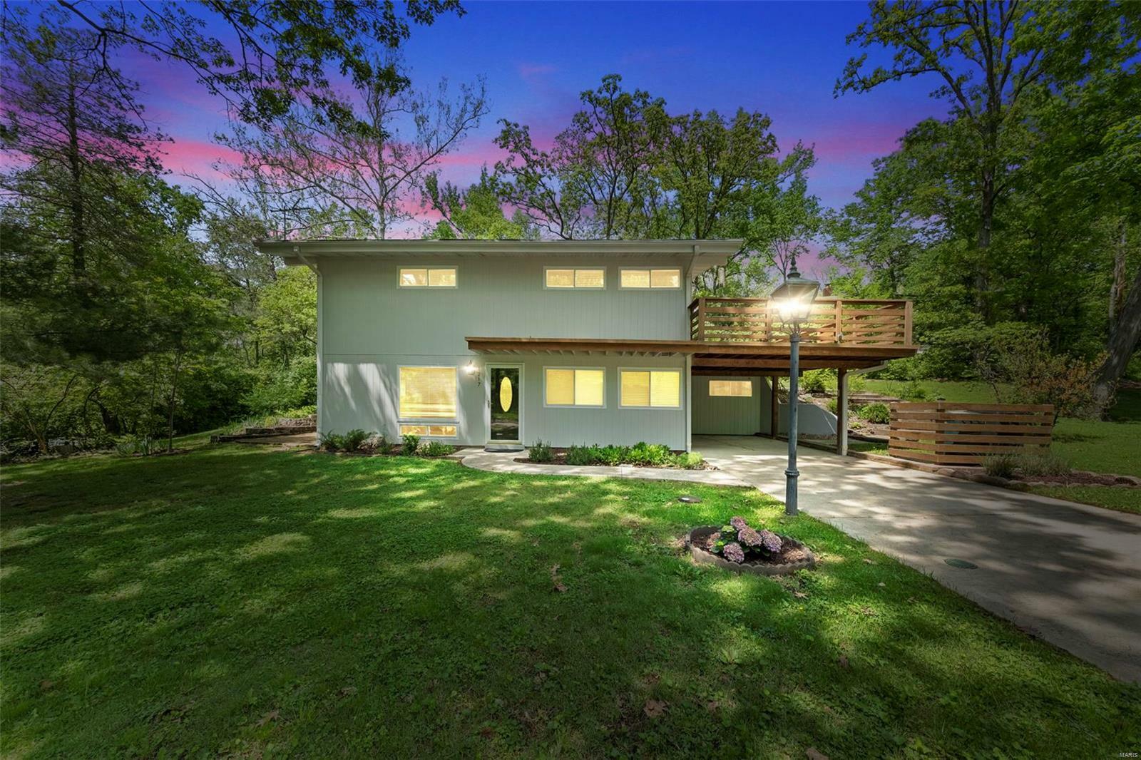 Property Photo: 1217 Craigvale Court MO 63122
