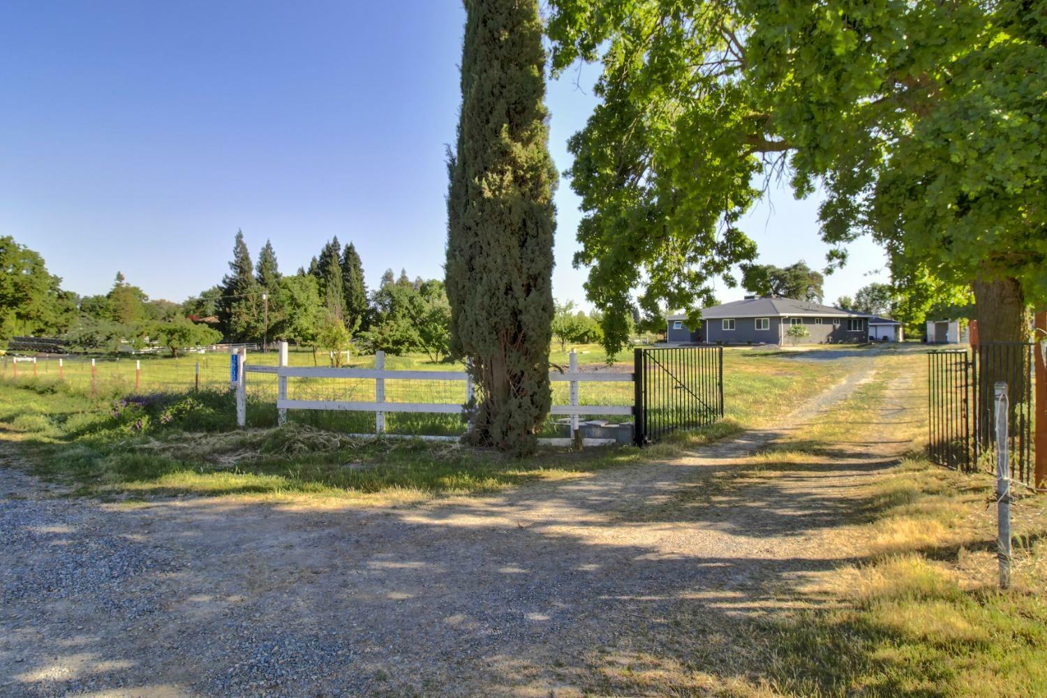 Property Photo: 12730 Leo Lane CA 95693