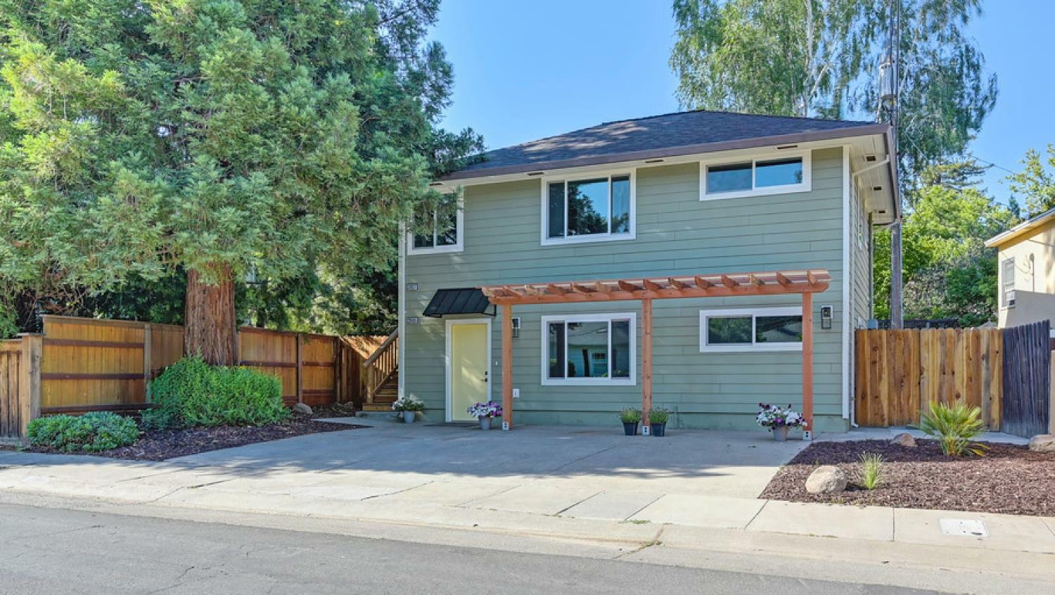 Property Photo: 3907 D Street CA 95819