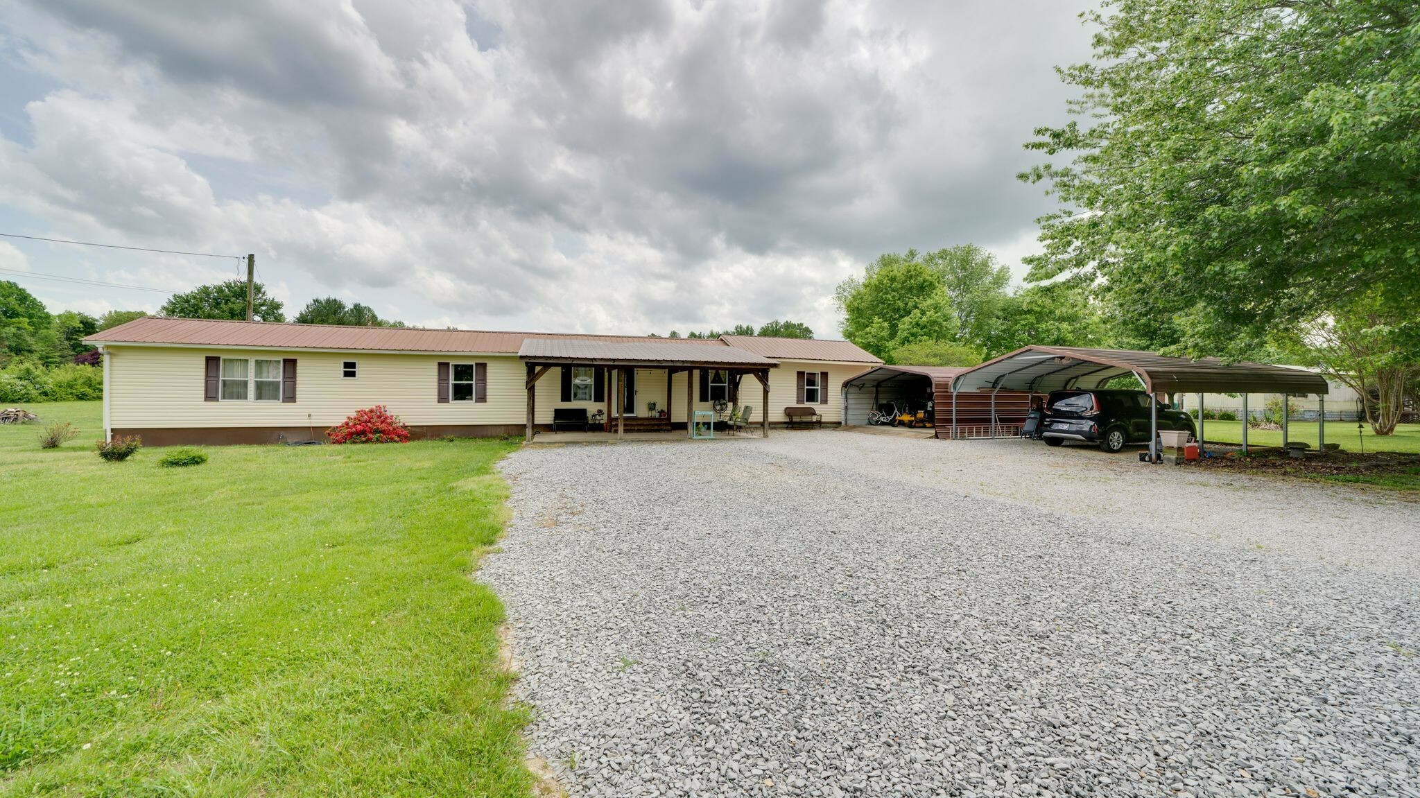 Property Photo: 1991 Mosley Ferry Rd TN 37035