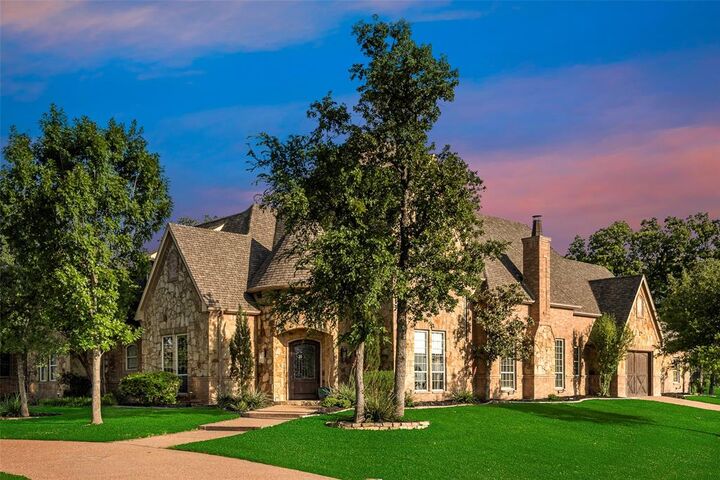 Property Photo: 5841 Lakeside Drive TX 76179