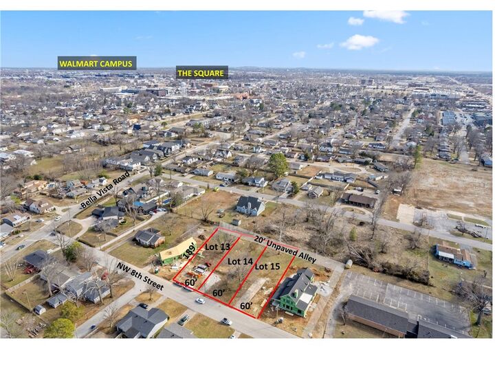 Property Photo:  823 NW 8th Street  AR 72712 