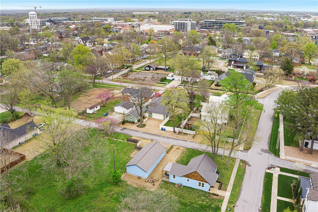 Property Photo: 606 SW 4th Street AR 72712