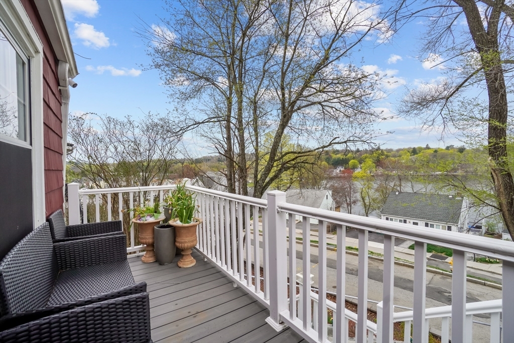 Property Photo: 32 Indian Lake Pkwy MA 01605
