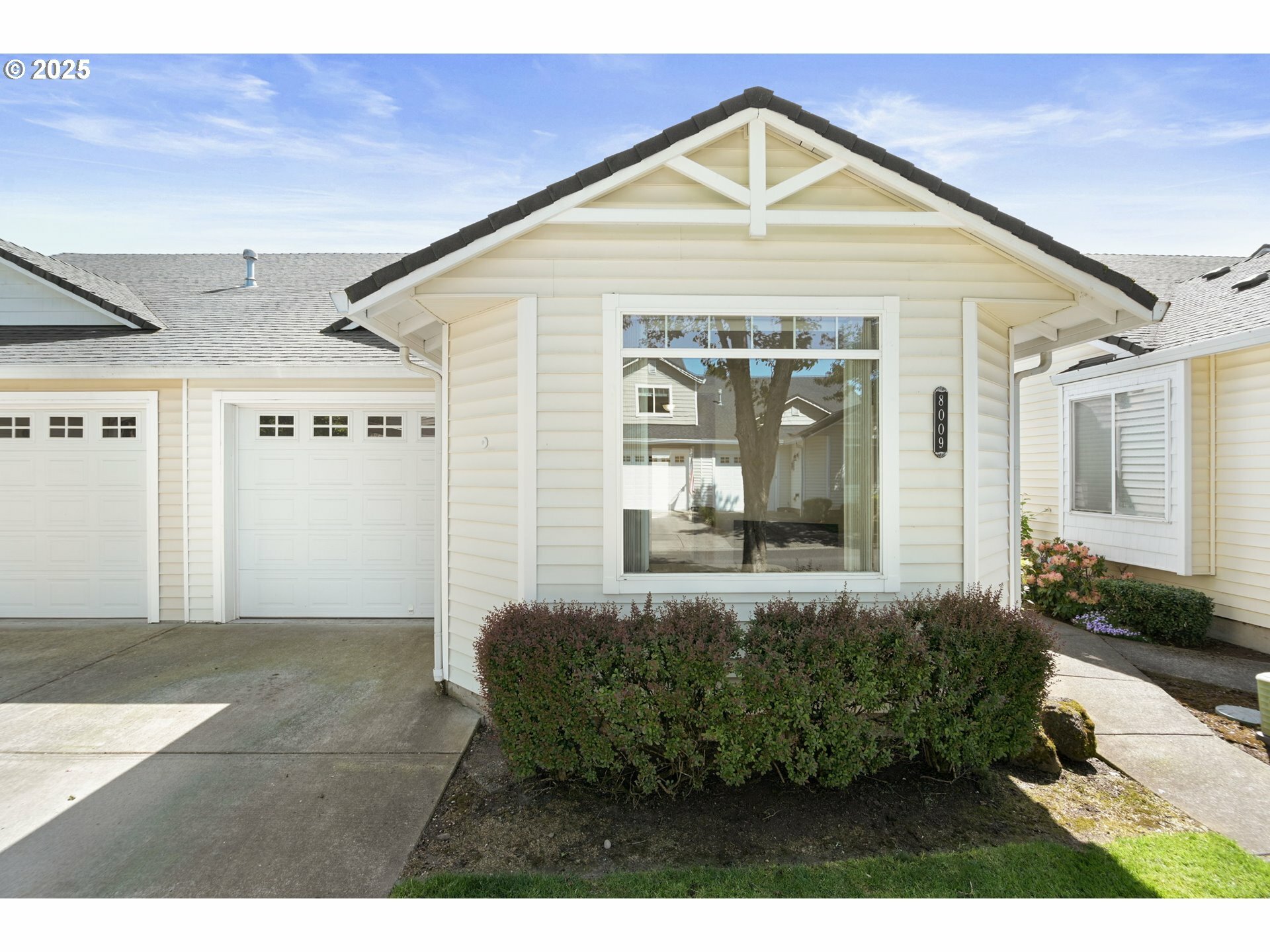 Property Photo: 8009 NE 21st Way WA 98664