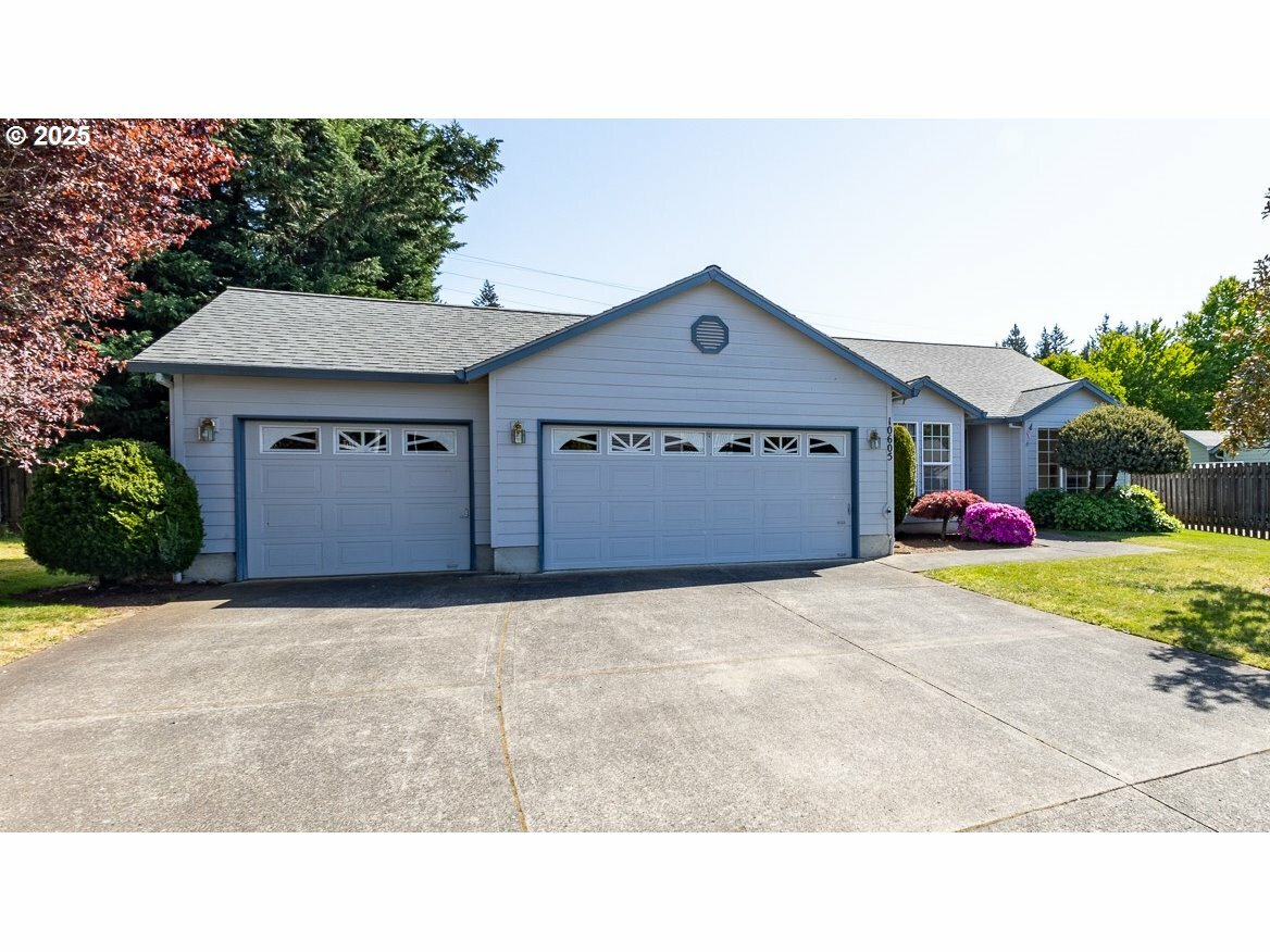 Property Photo: 10605 NE 19th St WA 98664