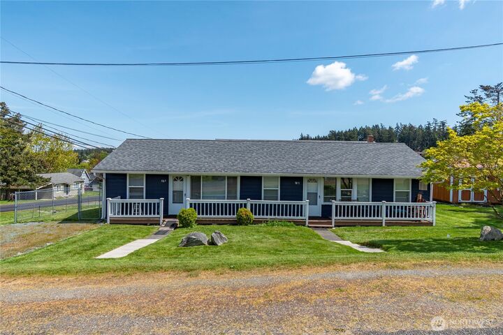 505 NE Kinney Street  Coupeville WA 98239 photo
