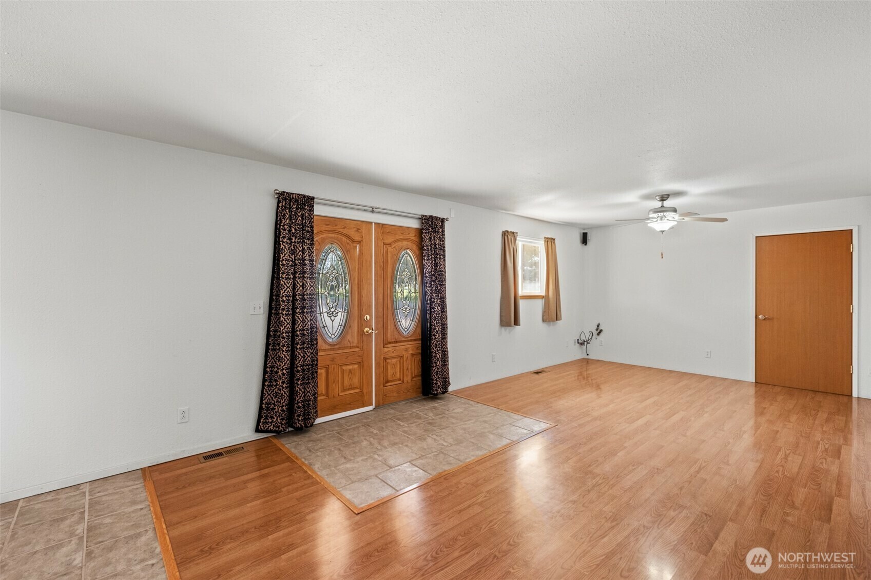 Property Photo: 20556 Road B.5 NE WA 98851