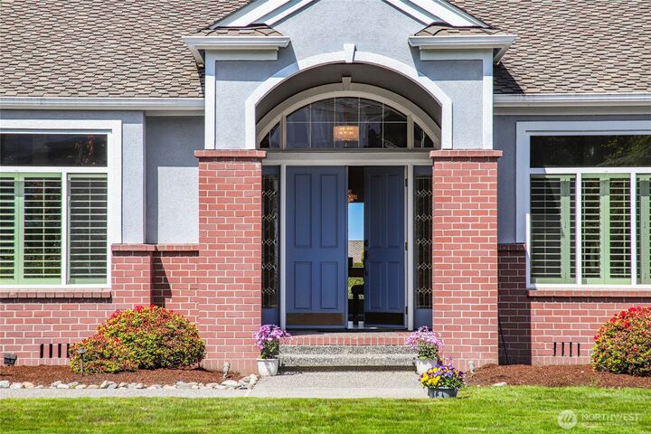 Property Photo:  2431  56th Street SW  WA 98203 