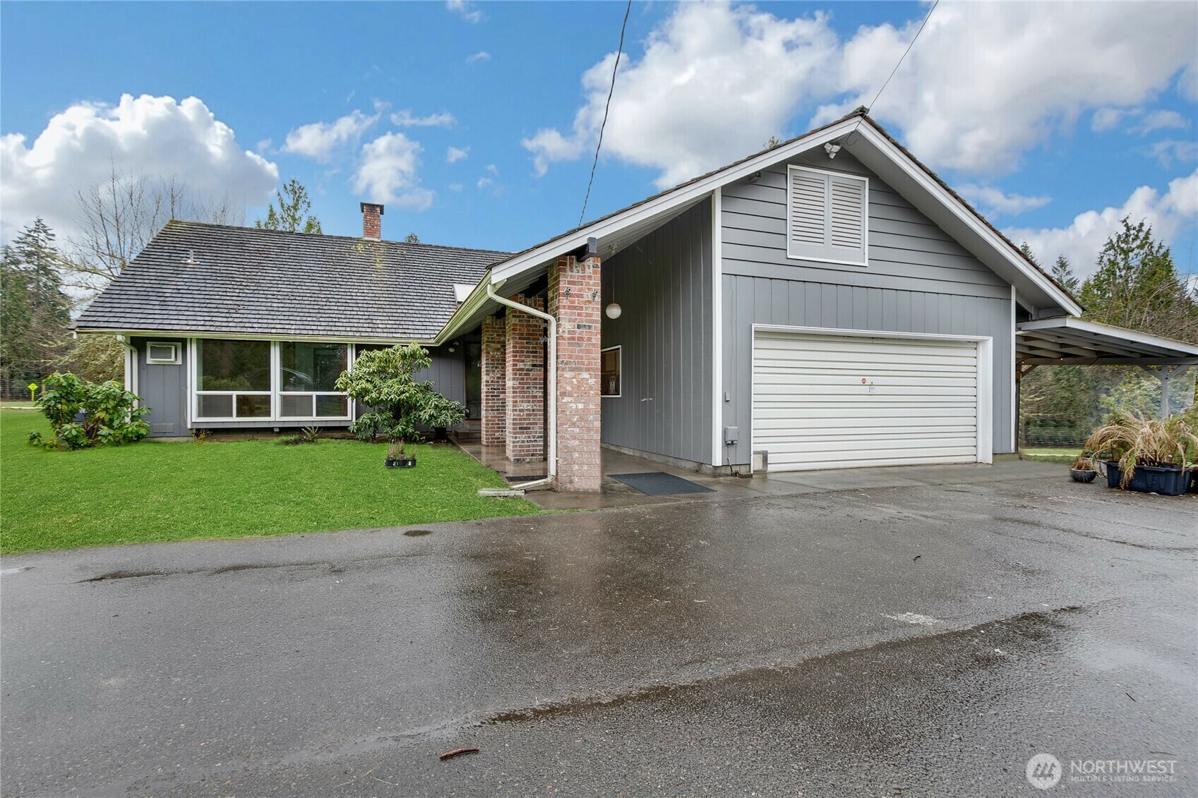 Property Photo: 5424 93rd Avenue SE WA 98513