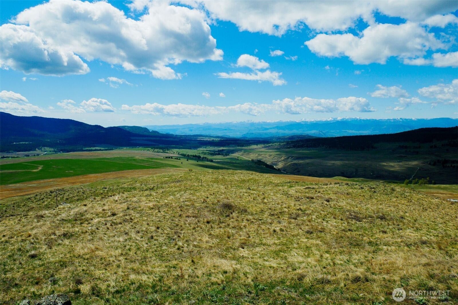 Property Photo:  61  Janet Marie Road  WA 98844 