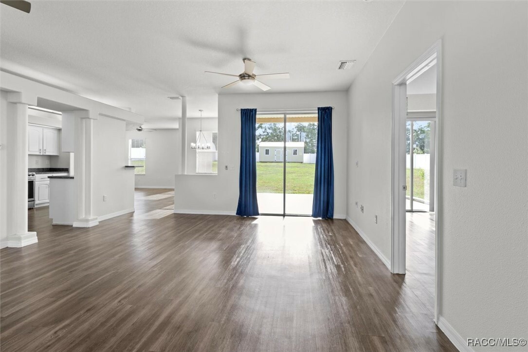 Property Photo: 915 N Fox Meadow Terrace FL 34429