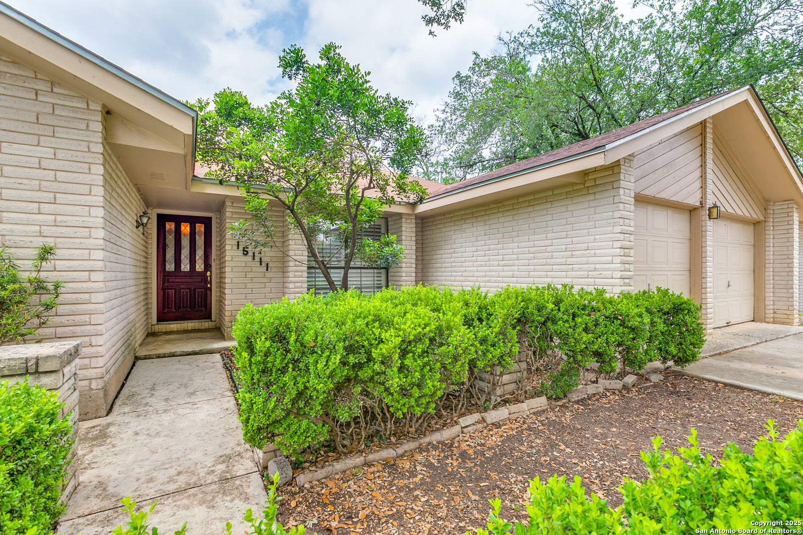Property Photo: 15111 Elkton TX 78232