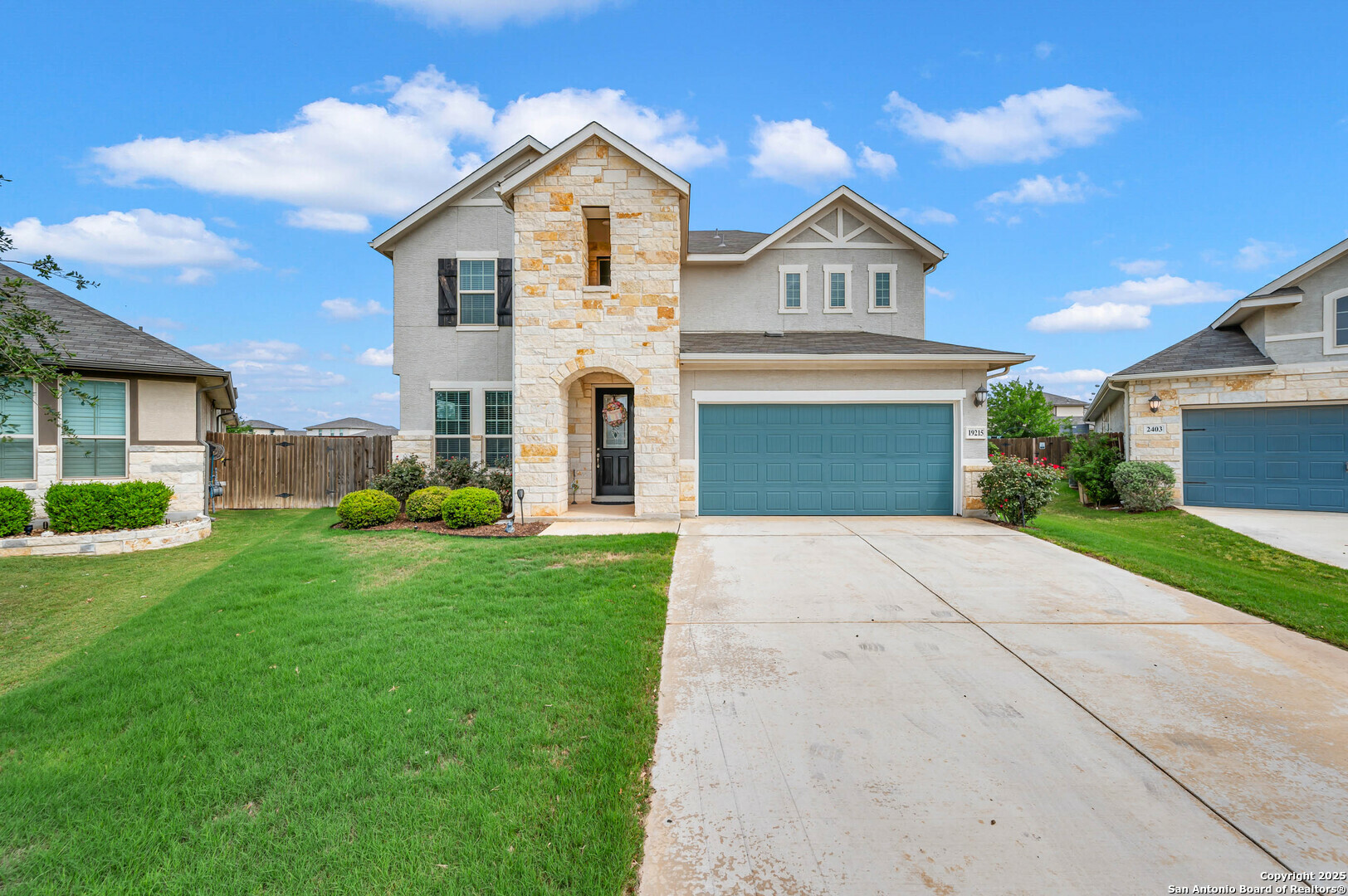 Property Photo: 19215 Rose Cove TX 78259