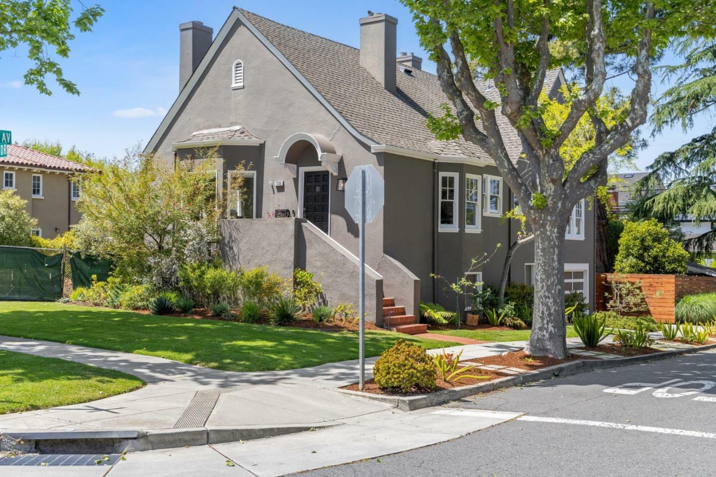Property Photo: 2200 Hillside Drive CA 94010