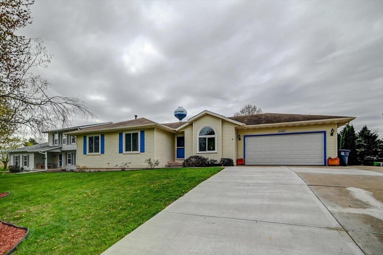 Property Photo: 5543 Galway Drive WI 53597