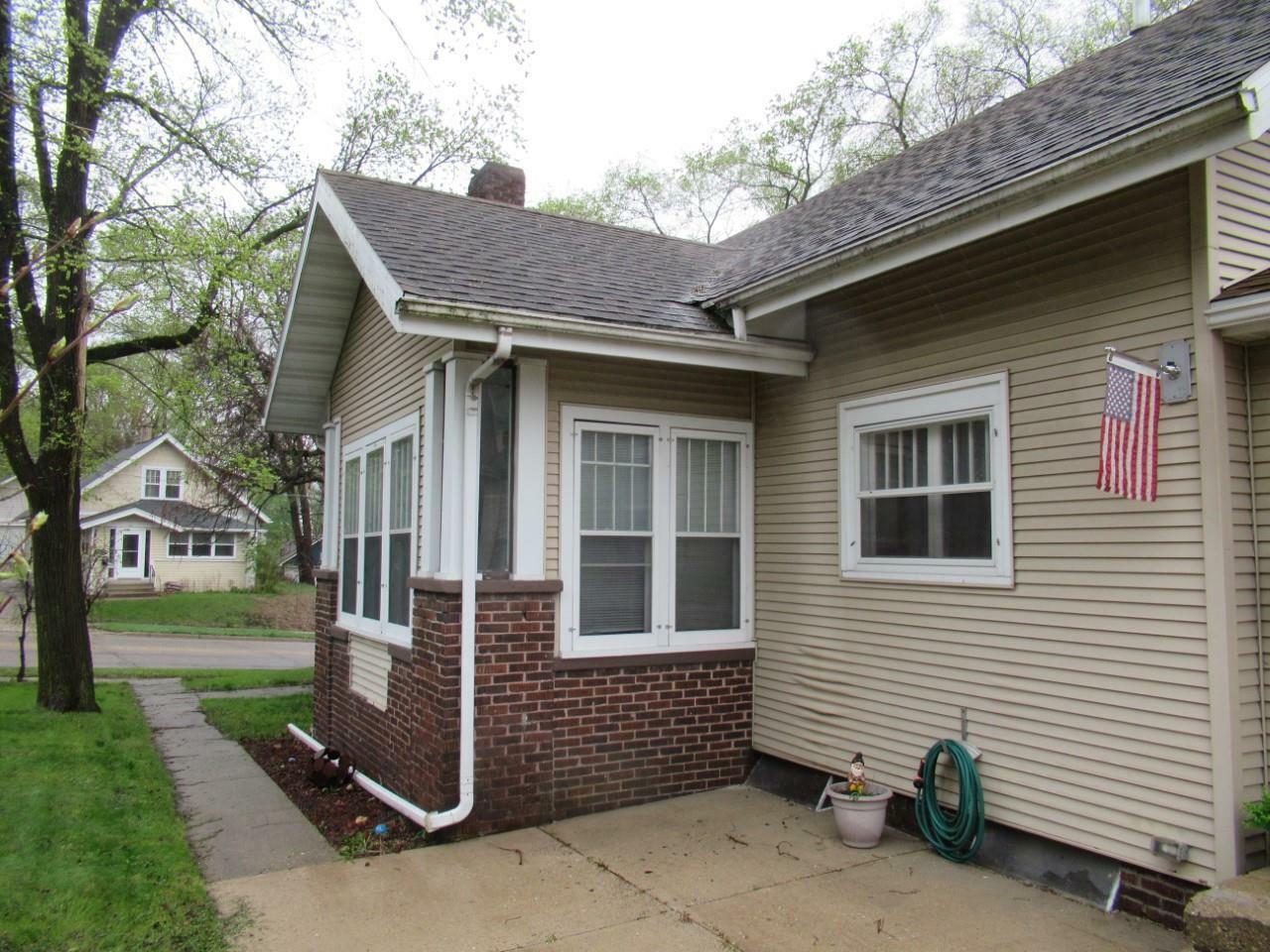 Property Photo: 321 East Centerway WI 53545