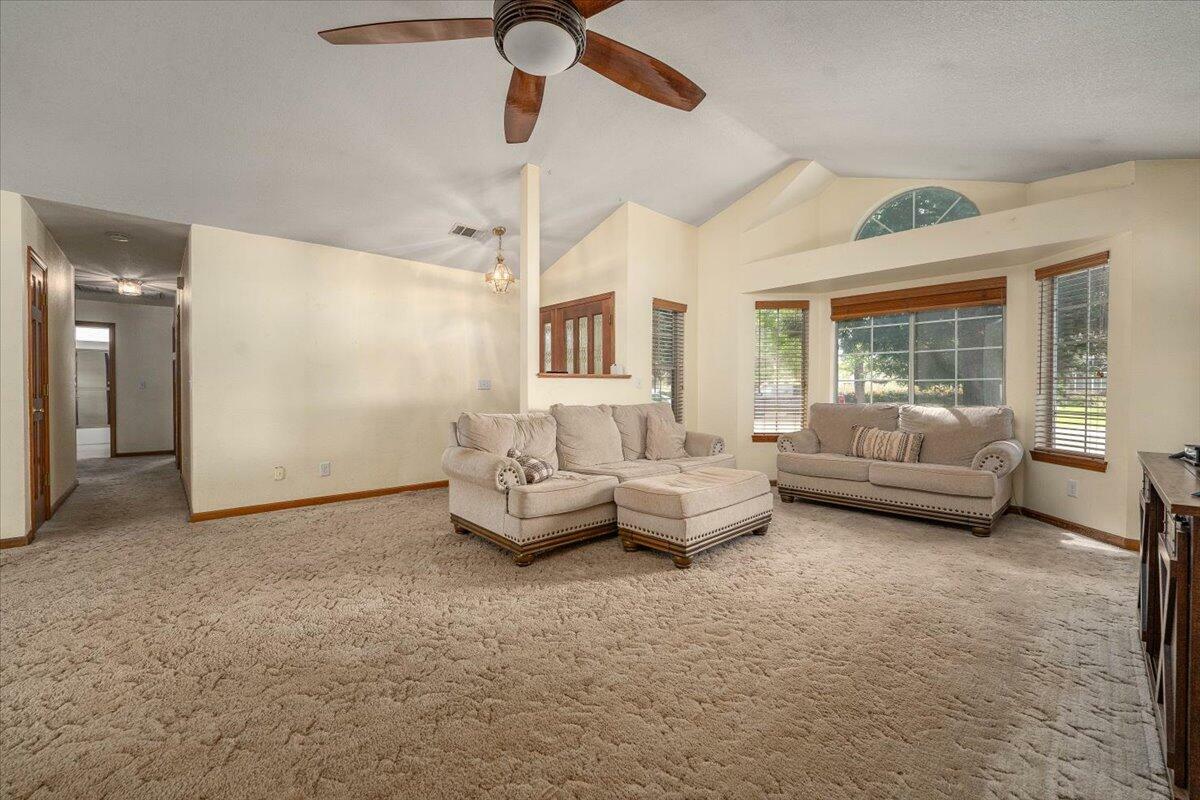 Property Photo: 4689 Fiddleneck Drive CA 96002