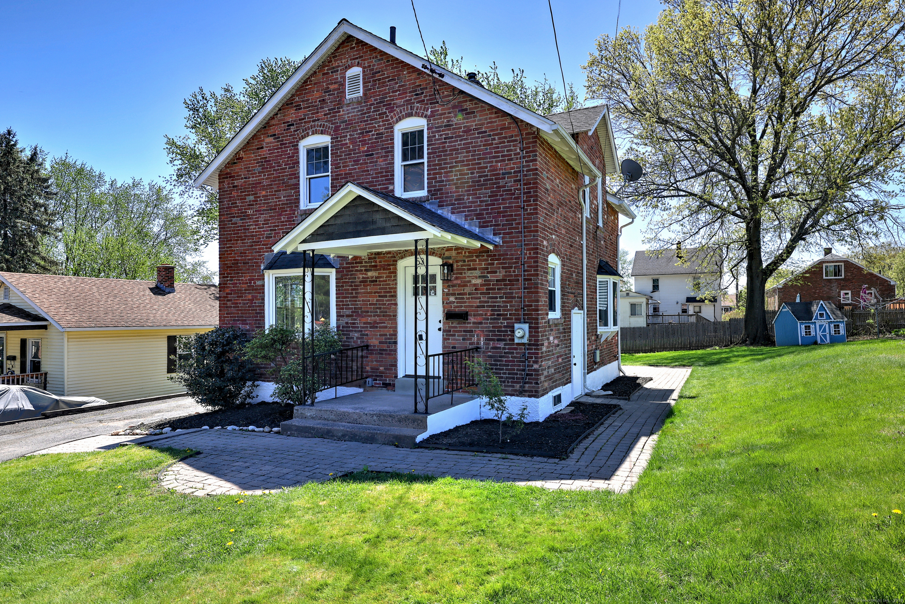 Property Photo: 53 Bina Avenue CT 06095