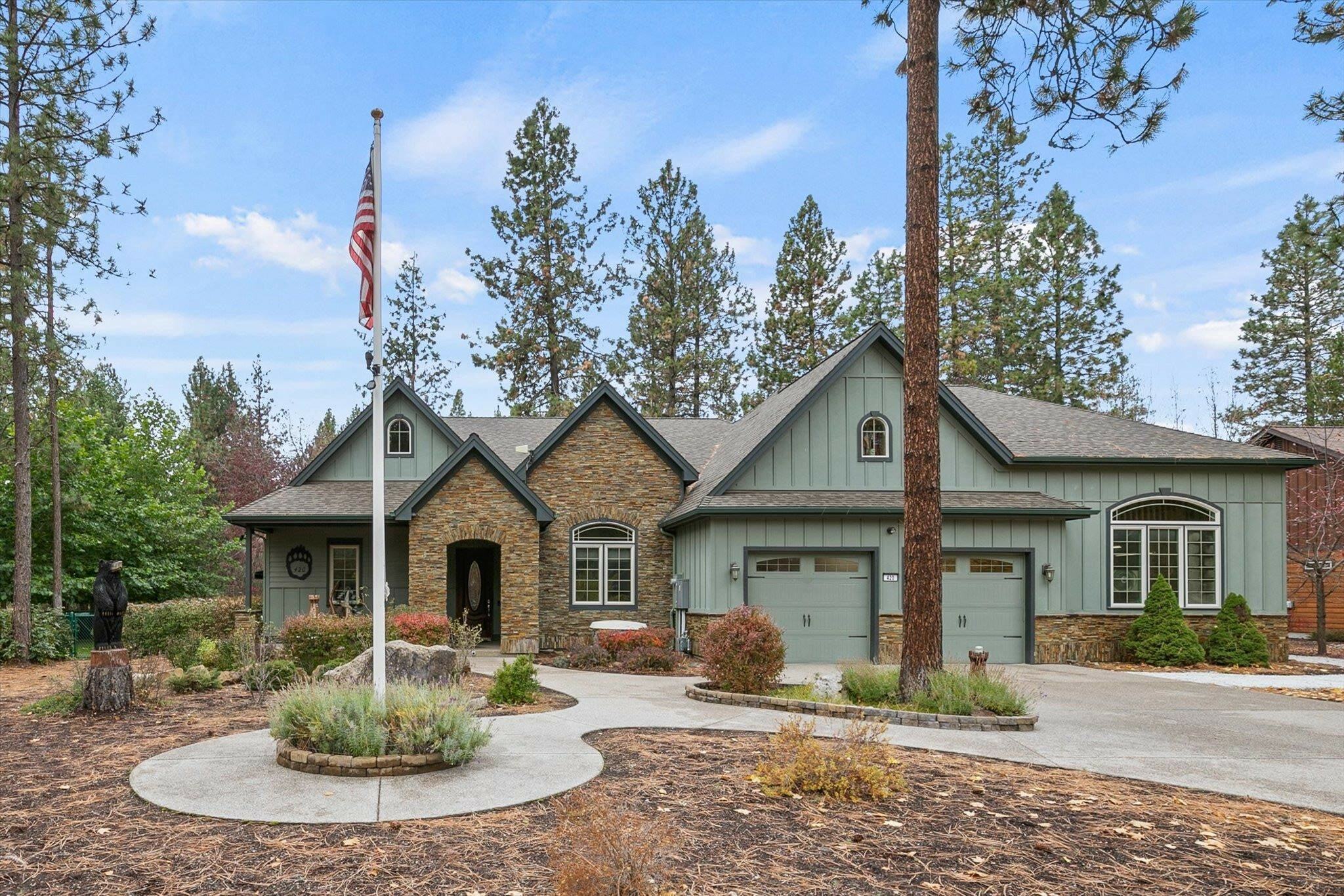 Property Photo: 420 Palmer Ln WA 99109