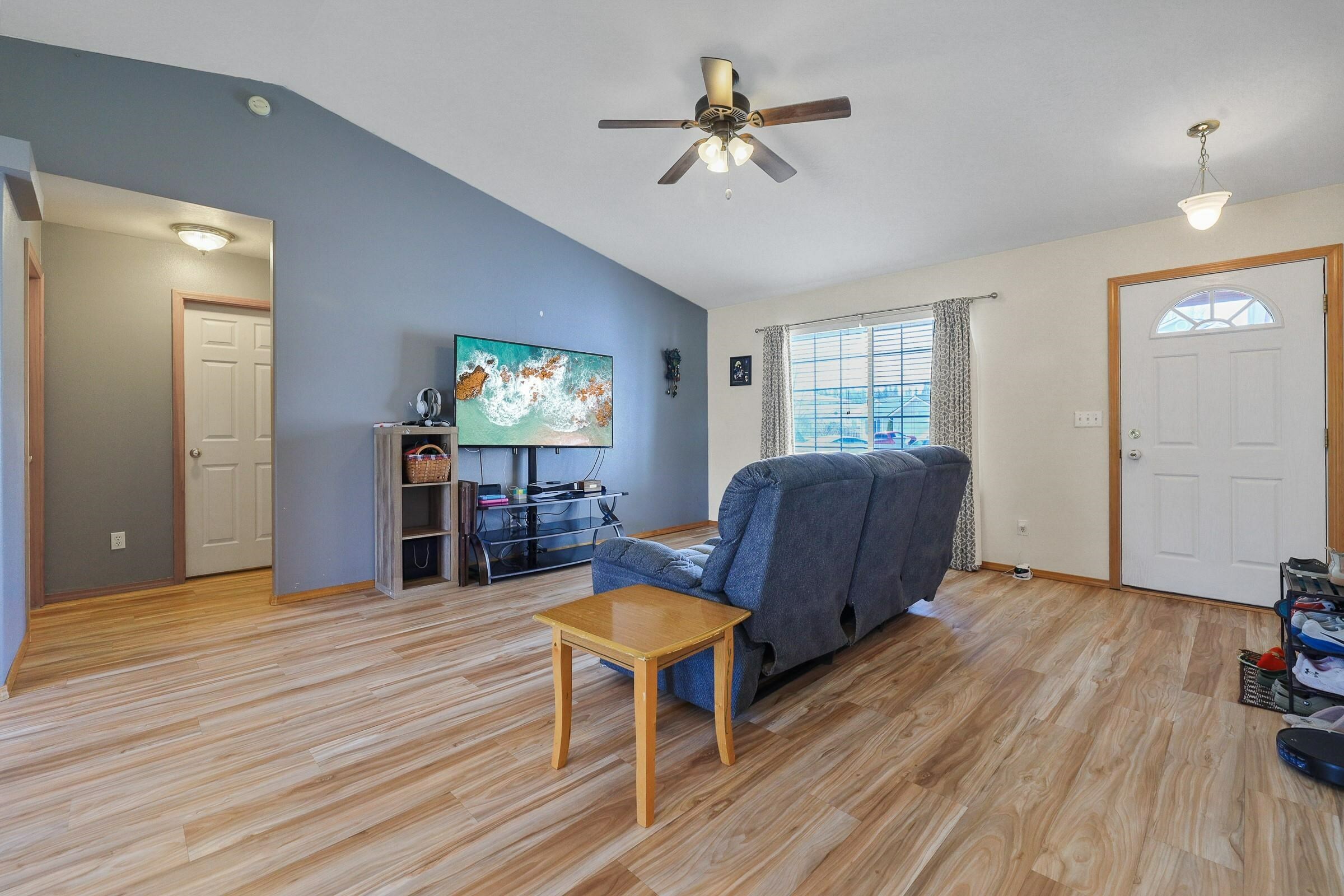 Property Photo: 3023 Meadow Glen Ln WA 99004