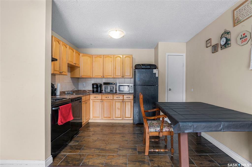 Property Photo: 522 X Avenue S 304 SK S7M 4X9