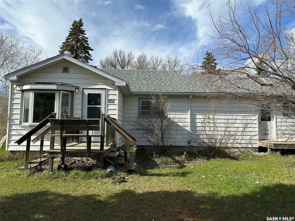 Property Photo: 301 Belfast Street SK S0C 1N0