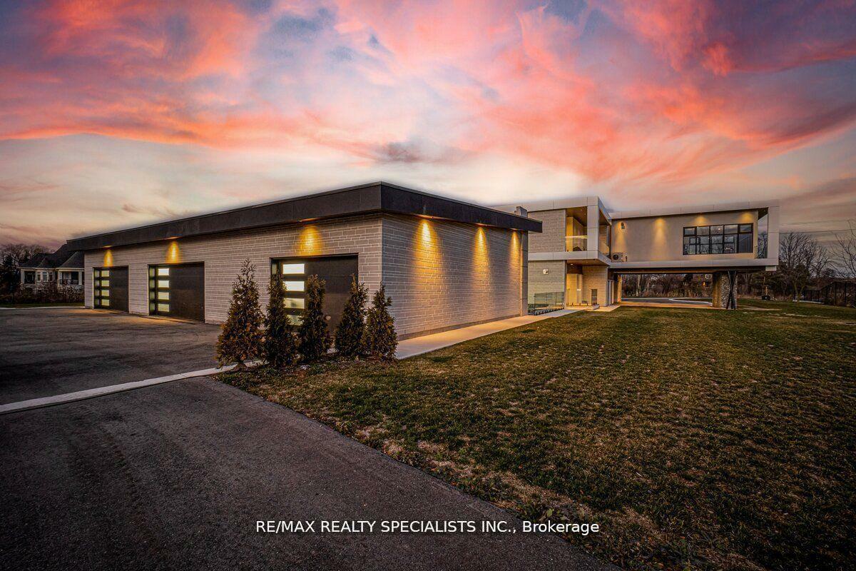 Property Photo: 4490 Henderson Road ON L9E 0K1