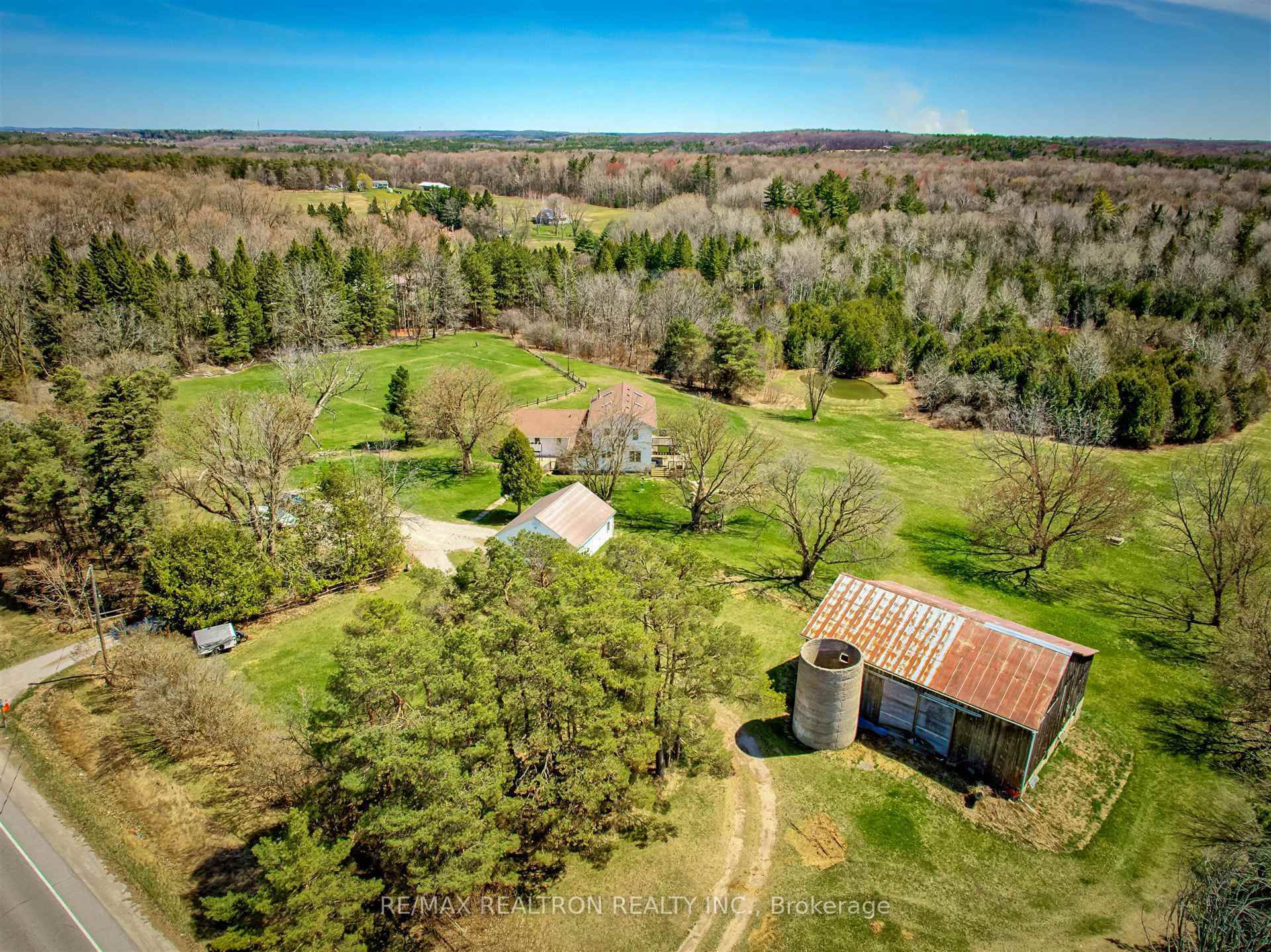 Property Photo: 3169 Mount Albert Road ON L0G 1V0