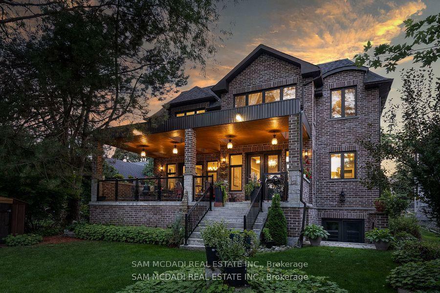 Property Photo: 1285 Mineola Gardens ON L5G 3Y5