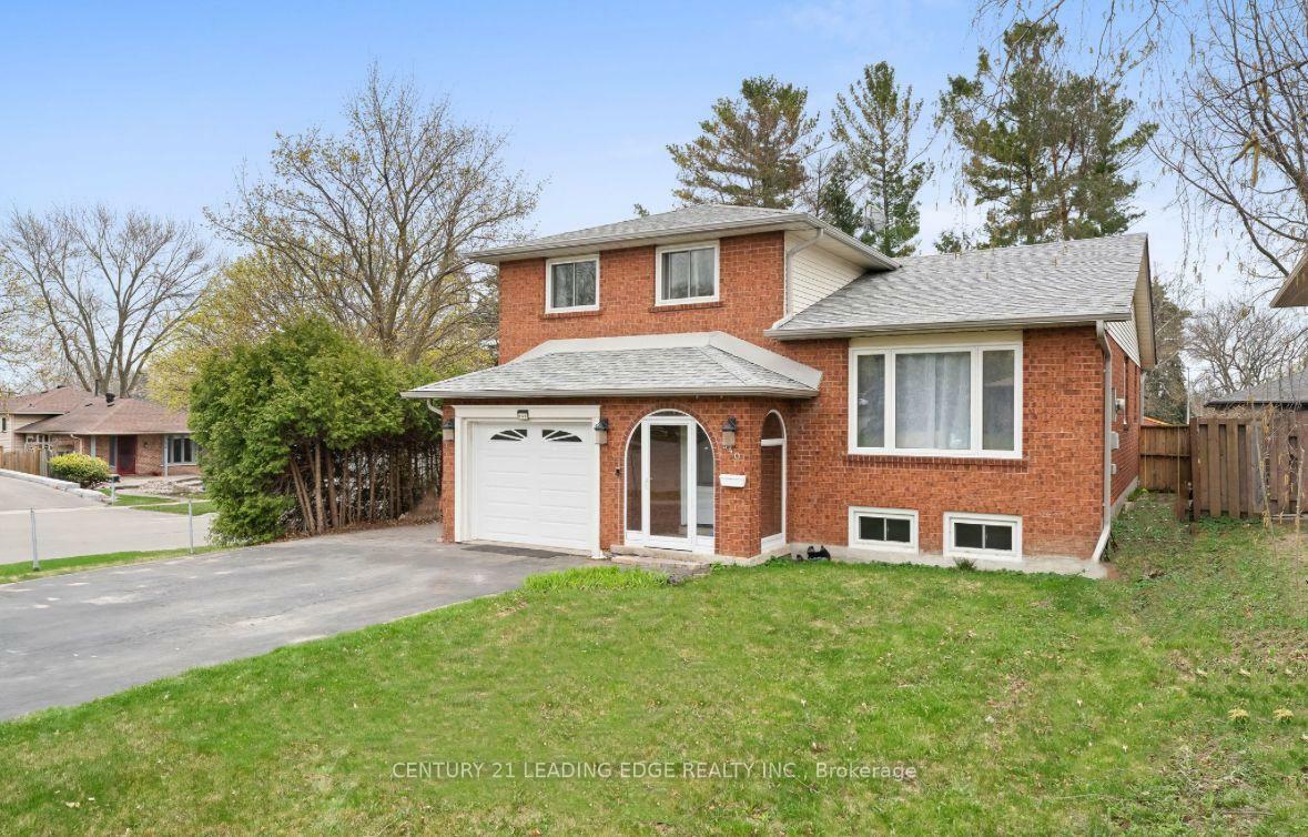 Property Photo: 840 William Booth Crescent ON L1G 7N4