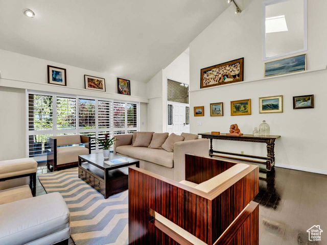 Property Photo: 799 Northpoint Ct UT 84103