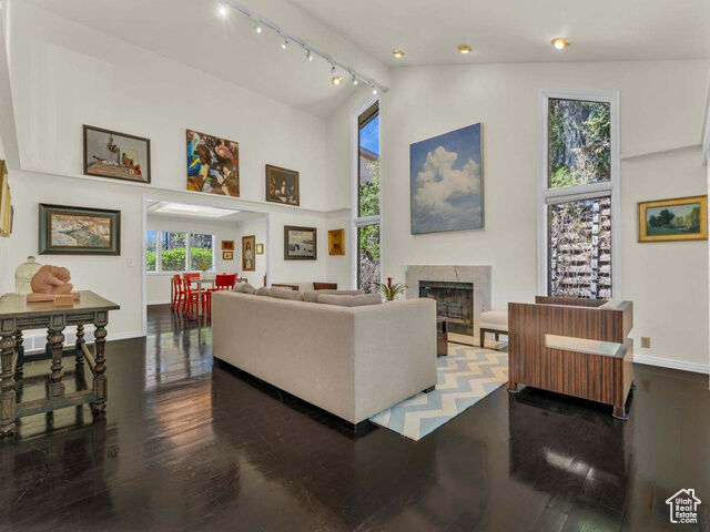 Property Photo: 799 Northpoint Ct UT 84103