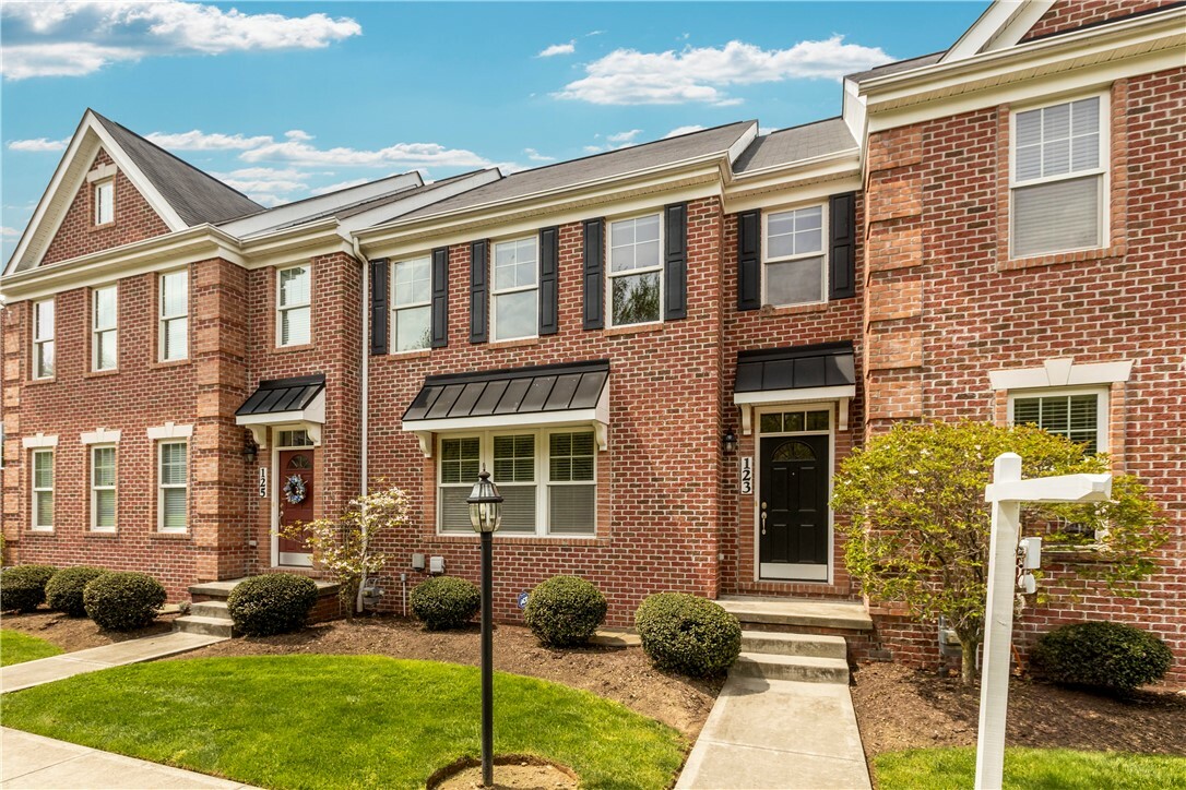 Property Photo: 123 Shenot Rd PA 15090