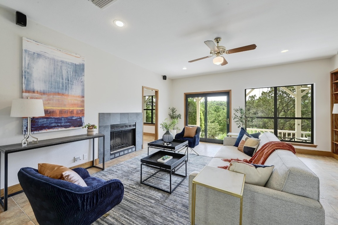 Property Photo: 101 Racebrook Court TX 78734