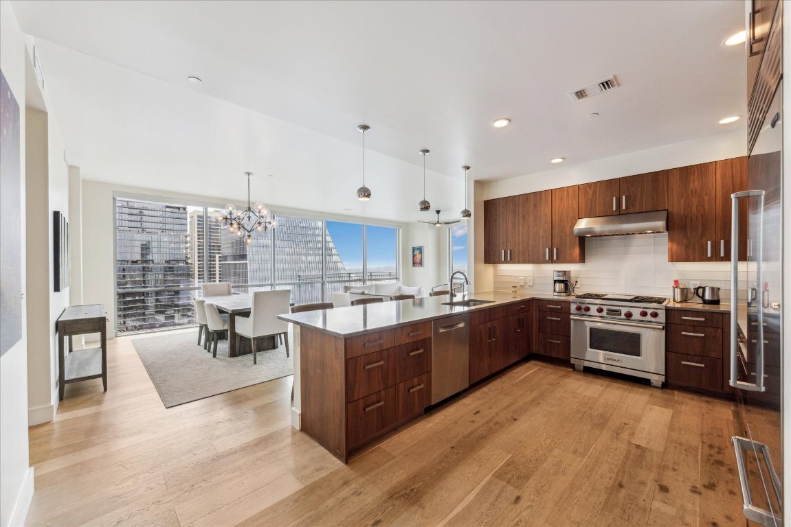 Property Photo: 222 West Avenue 2401 TX 78701