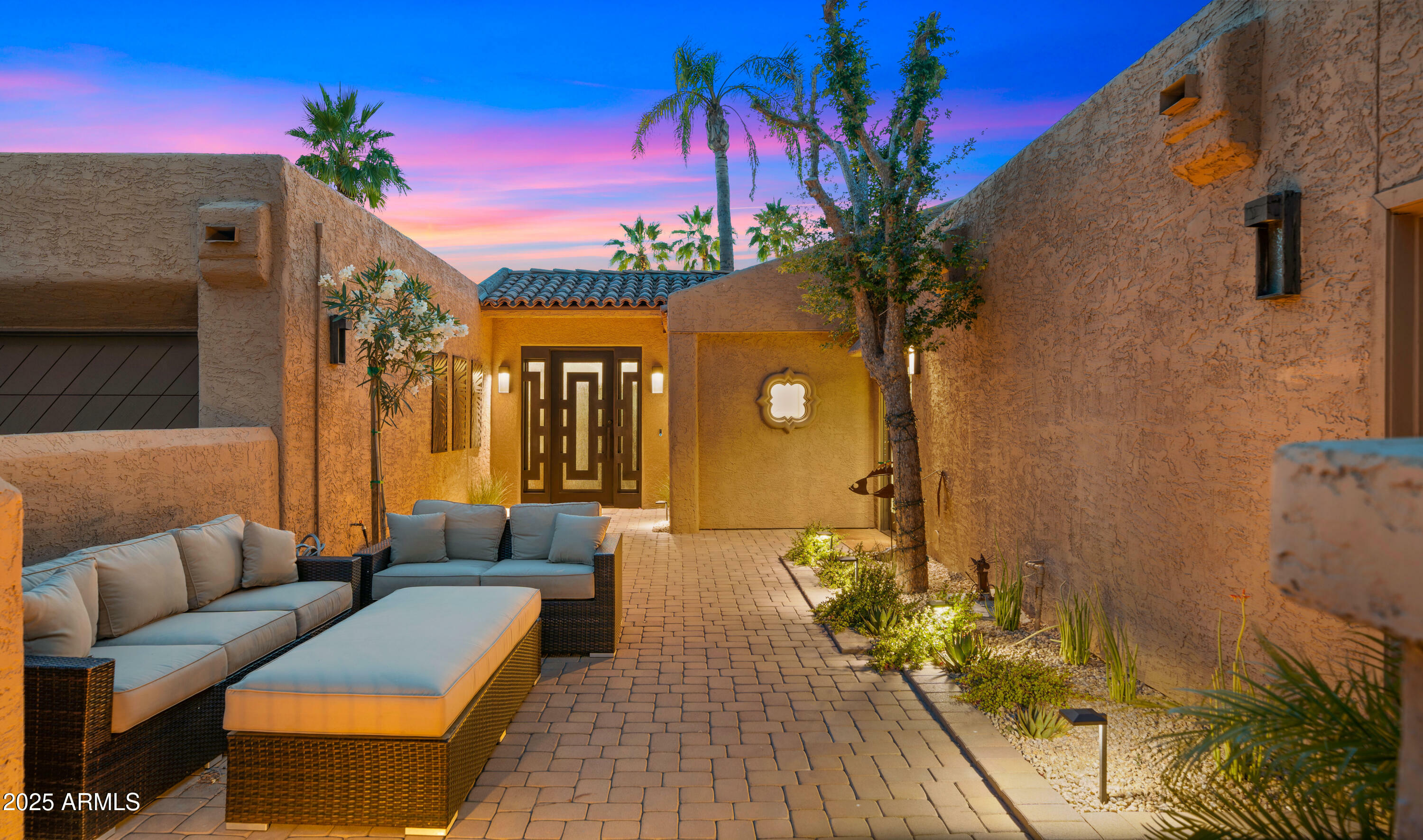 Property Photo:  4450 E Camelback Road 4  AZ 85018 