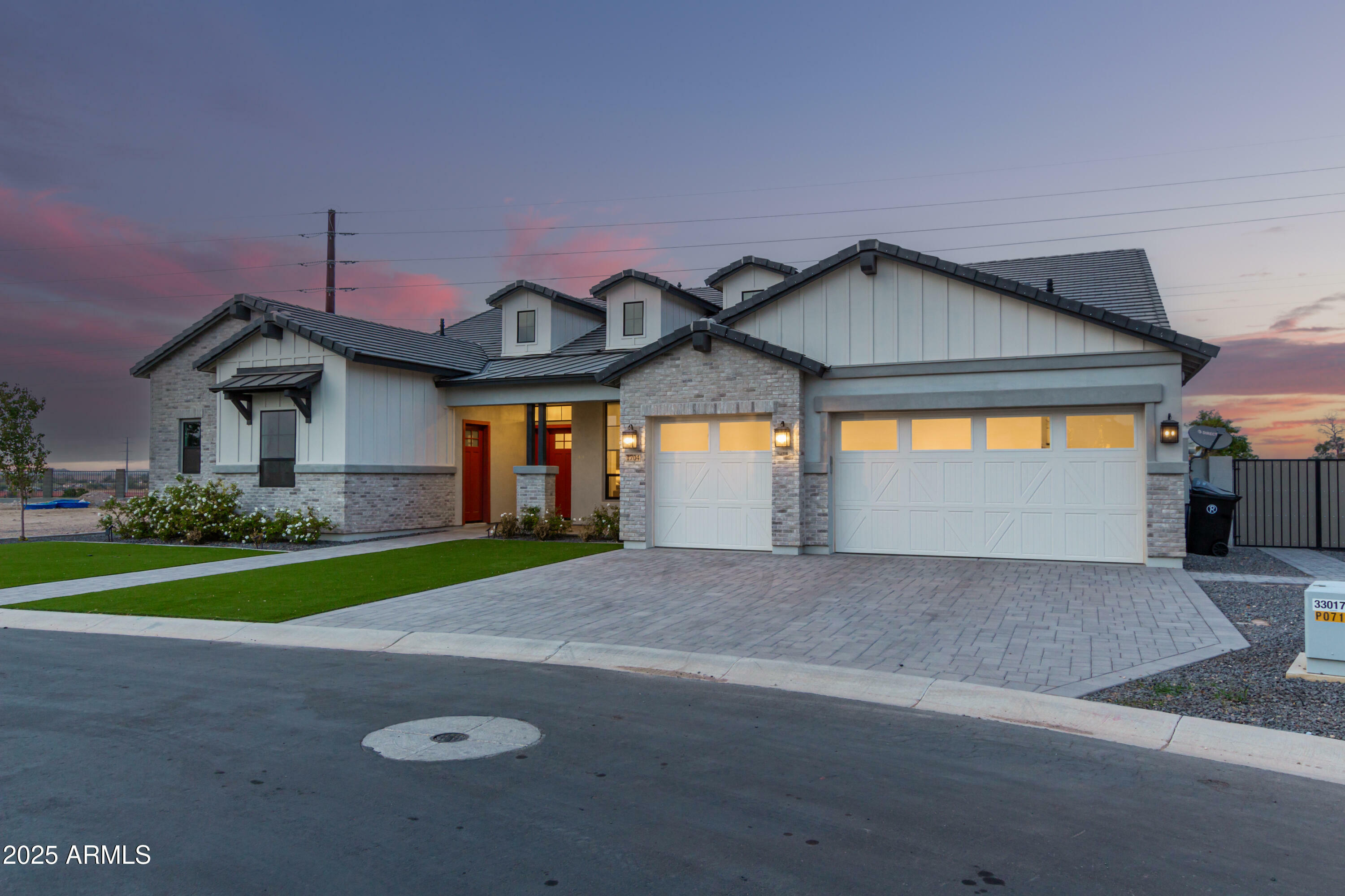 Property Photo: 1704 E Melrose Street AZ 85203