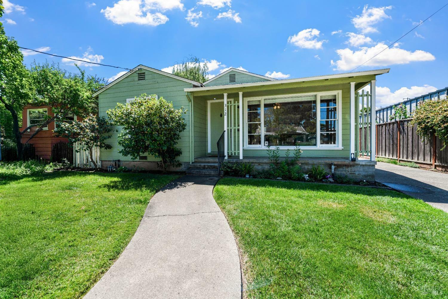 Property Photo: 312 Benton Street CA 95401