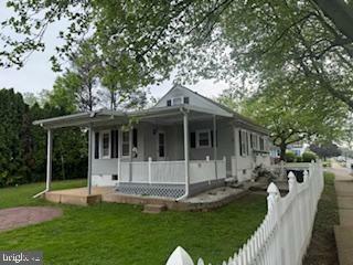 Property Photo: 501 N 7th Avenue PA 17046
