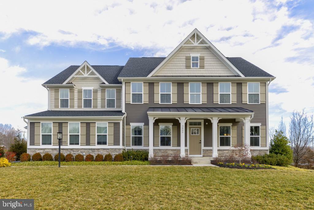 Property Photo: 9800 Thoroughbred Road VA 20187