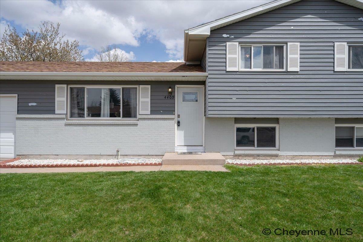 Property Photo: 4409 Cleveland Ave WY 82001