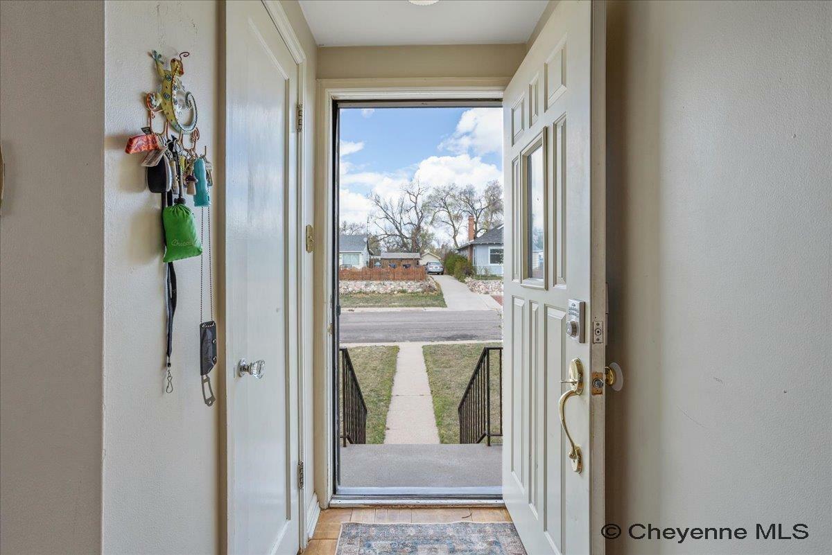 Property Photo: 909 E 23rd St WY 82001